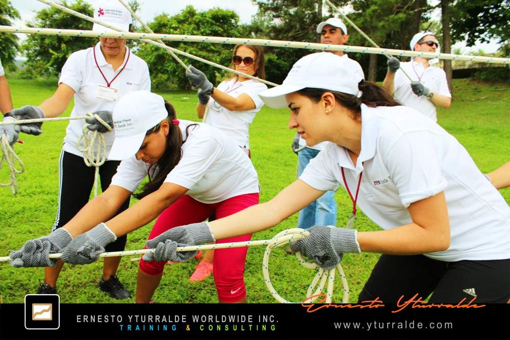 México Team Building | Team Building Empresarial para el desarrollo de equipos de trabajo - Talleres de Cuerdas Bajas